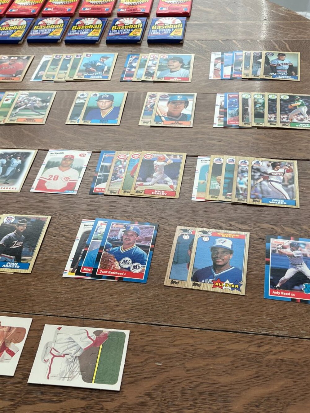 Baseball Cards - Picture 8 of 8